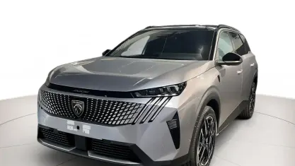 Nuova Peugeot 5008 GTi 136 CV (100 kW) 2025 Argento SUV