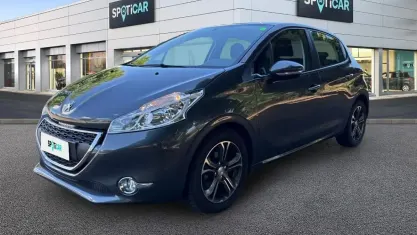 Usata Peugeot 208 Active 82 CV (60 kW) 2014 Grigio Utilitaria