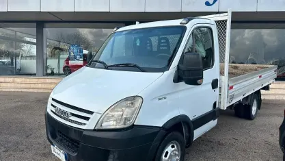 Usata Iveco Daily 97 CV (71 kW) 2008 Bianco
