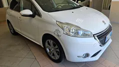 Other Usata 2014 Peugeot 208 Allure Due volumi | 8490 € (Buon prezzo)