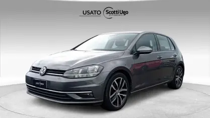 Käytetty VW Golf VII Trendline 110 HP (80 kW) 2017 Musta Viistoperä