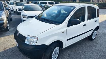 Usata Fiat Panda 4x4 Climbing 75 CV (55 kW) 2011 Bianco Utilitaria