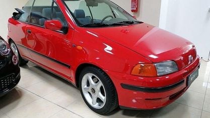 Usata Fiat Punto Cabriolet 86 CV (63 kW) 1999 Rosso Cabrio