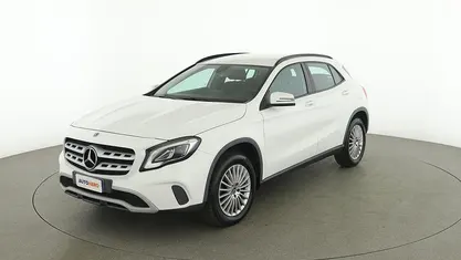 Usata Mercedes GLA200 Business 136 CV (100 kW) 2019 Bianco SUV