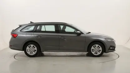 Usata Skoda Octavia Ambition 116 CV (85 kW) 2023 Grigiogrigio Station wagon