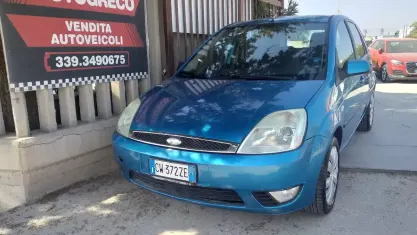 Usata Ford Fiesta Collection 68 CV (50 kW) 2005 Bluazzurro Utilitaria