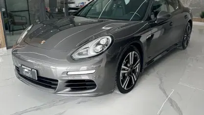 Usata Porsche Panamera Diesel 300 CV (220 kW) 2015 Grigio Utilitaria