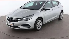 Usata 2016 Opel Astra Tre volumi | 8499 € (Buon prezzo)