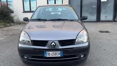 Usata 2006 Renault Clio II Tre volumi | 2300 € (Super prezzo)
