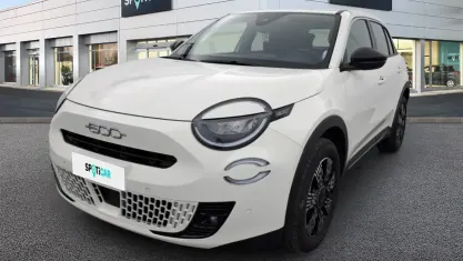 Usata Fiat 600 145 CV (106 kW) 2025 Bianco SUV