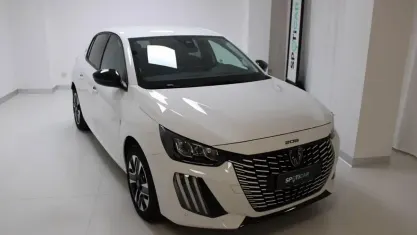 Usata Peugeot 208 Allure 56 kW (77 CV) 2025 Bianco banchisa Utilitaria