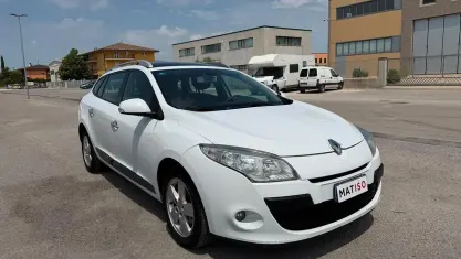 Usata Renault Mégane GrandTour 110 CV (80 kW) 2011 Bianco Station wagon