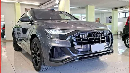 Grigio Usata 2020 Audi Q8 S-Line SUV | 53.800 € (Super prezzo)