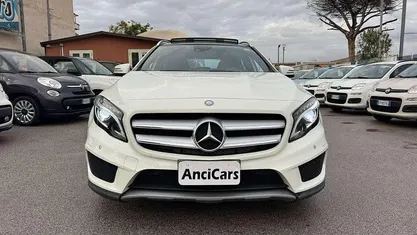 Bianco Usata 2015 Mercedes GLA200 Premium SUV | 14.990 € (Buon prezzo)