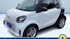 Bianco pastello Usata 2021 Smart ForTwo Electric Drive Pure Tre volumi | 13.700 € (Buon prezzo)