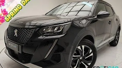 Usata Peugeot 2008 Allure 131 CV (96 kW) 2022 Nero SUV