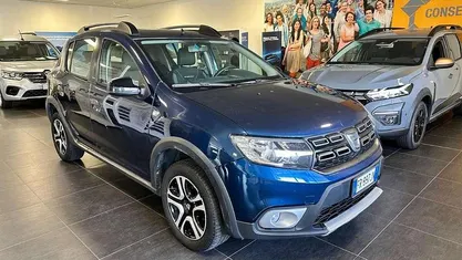 Usata 2018 Dacia Sandero Stepway Berlina | 8900 € (Buon prezzo)