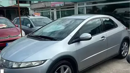 Usata Honda Civic Exclusive 140 CV (102 kW) 2010 Grigio Berlina