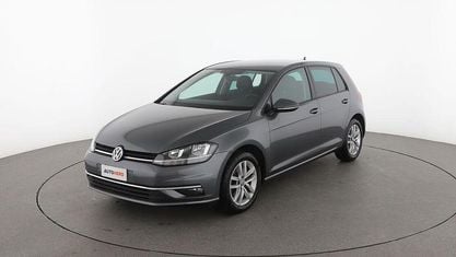 Käytetty VW Golf VII Advance 125 HP (91 kW) 2020 Harmaa