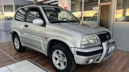 Argento Usata 2004 Suzuki Grand Vitara Station wagon | 6500 € (Cara)