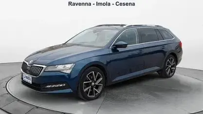 Usata Skoda Superb Executive 200 CV (147 kW) 2022 Blu/azzurro Station wagon