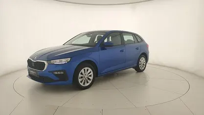 Blu race metallizzato Usata 2024 Skoda Scala Selection Due volumi | 18.900 € (Super prezzo)