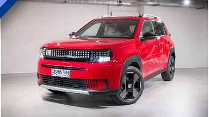 Rosso Nuova 2025 Fiat Grande Panda La Prima Due volumi | 20.450 € (Buon prezzo)