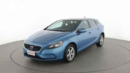 Usata Volvo V40 Momentum 150 CV (110 kW) 2016 Blu Station wagon