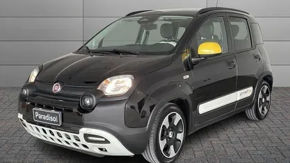 Usata Fiat Panda Cross Cross 69 CV (50 kW) 2025 Nero Utilitaria