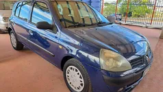 Blu/azzurro Usata 2004 Renault Clio II Tre volumi | 1000 € (Super prezzo)