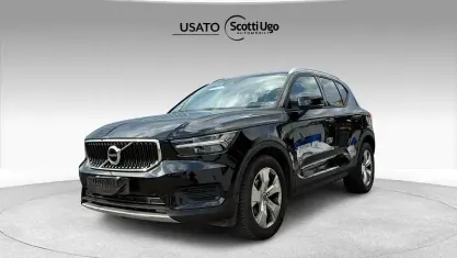 Usata Volvo XC40 Momentum 150 CV (110 kW) 2019 Nero SUV