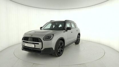 Käytetty Mini Countryman Classic 170 HP (125 kW) 2025 Hopea Katumaasturi
