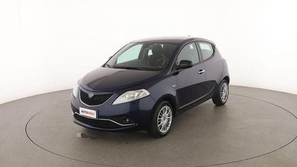 Gebraucht Lancia Ypsilon Gold 70 PS (51 kW) 2017 Blau Kleinwagen