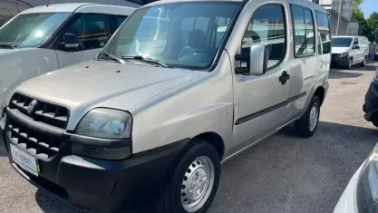 Usata Fiat Doblò 101 CV (74 kW) 2002 Argento Monovolume