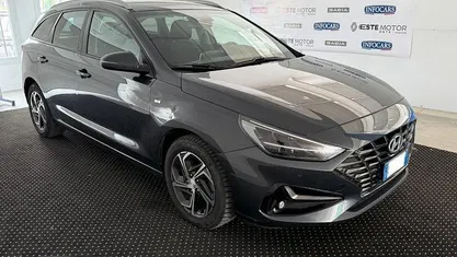 Usata Hyundai i30 Prime 136 CV (100 kW) 2021 Nero metallizzato Station wagon