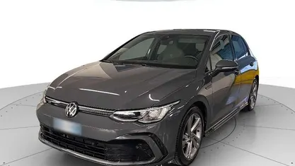 Grigio Usata 2021 VW Golf VIII R-line Tre volumi | 19.700 € (Buon prezzo)