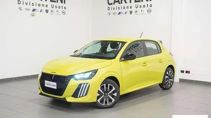 Usata Peugeot 208 Style 101 CV (74 kW) 2025 Utilitaria