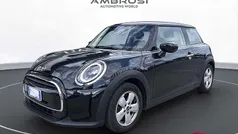 Nero Usata 2023 Mini Cooper Essential Due volumi | 21.300 € (Ottimo prezzo)