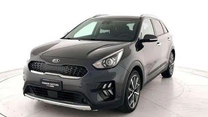 Grigio Usata 2020 Kia Niro Style SUV | 16.400 € (Buon prezzo)