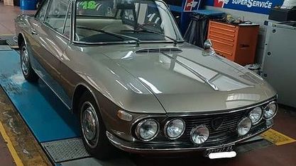 Begagnad Lancia Fulvia S 88 HK (64 kW) 1970 Brun Sportkupé