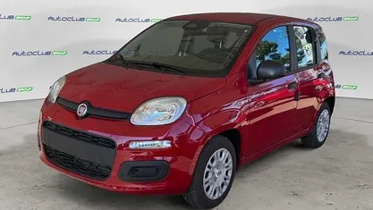 Nuova Fiat Panda 69 CV (50 kW) 2025 Rosso Utilitaria