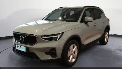 Usata Volvo XC40 163 CV (119 kW) 2024 Grigio SUV