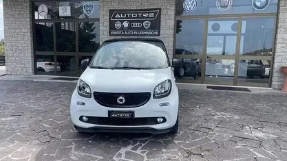 Usata Smart ForFour Prime 71 CV (52 kW) 2017 Bianco Utilitaria