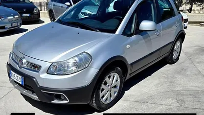 Usata Fiat Sedici Emotion 136 CV (100 kW) 2010 Argento SUV