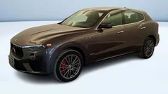 Nero metallizzato Usata 2021 Maserati Levante SUV | 50.400 € (Buon prezzo)