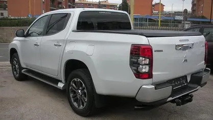 Bianco Usata 2023 Mitsubishi L200 Pick-up | 29.800 € (Buon prezzo)