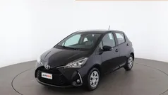 Nero Usata 2018 Toyota Yaris Active Tre volumi | 10.399 € (Buon prezzo)