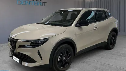 Usata 2025 Alfa Romeo Junior SUV | 26.400 € (Ottimo prezzo)