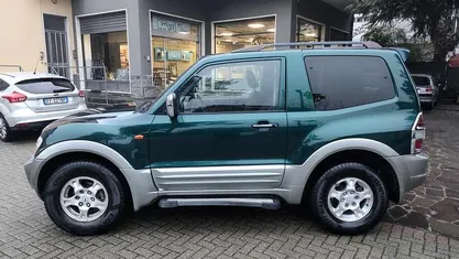 Verde Usata 2001 Mitsubishi Pajero SUV | 6000 € (Ottimo prezzo)