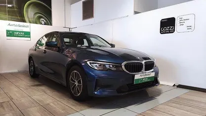 Usata BMW 318 Advantage 150 CV (110 kW) 2022 Blu Berlina